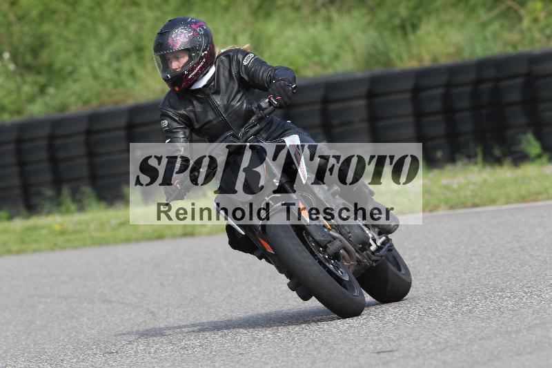 /Archiv-2025/10 23.04.2025 Cornu Master School ADR/gruen-vert/67